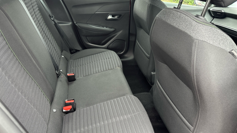 Peugeot 208 1.2 PureTech 100 Active 5dr Petrol Hatchback